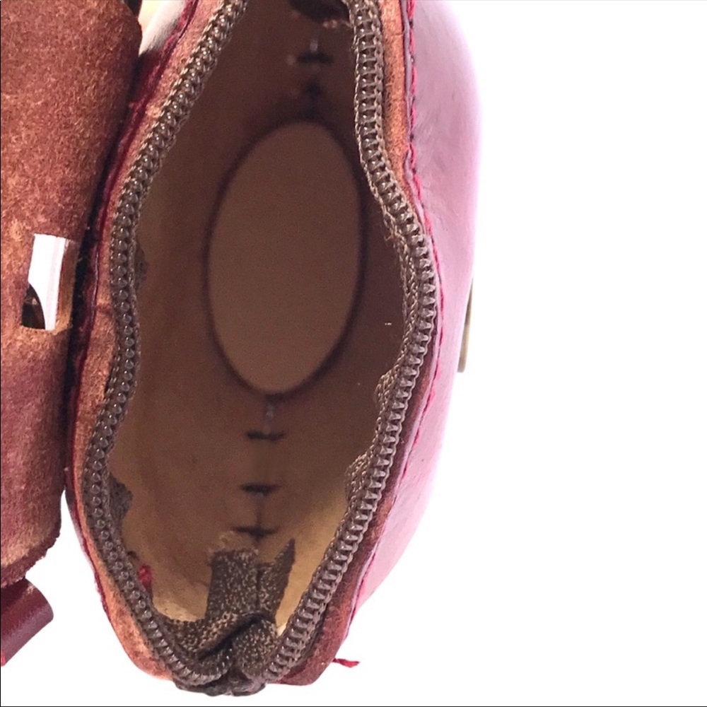 🎉HP 🎉 Genuine leather elephant wristlet - Picture 6 of 6